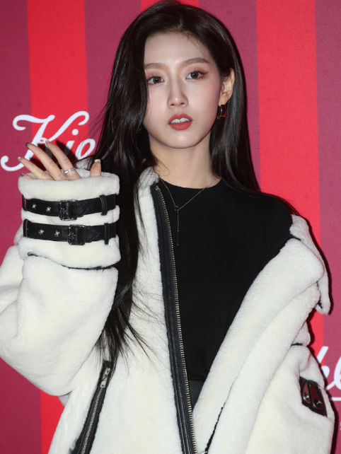 친일 논란 하영 결국 하차하더니…러블리즈 예인 '중증외상센터' 합류설에 넷플릭스도 발칵