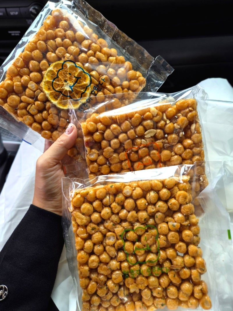 Cheongchun Ioranda at Jeju Dongmun Market: My Review of Buying Jeju Dessert Gifts