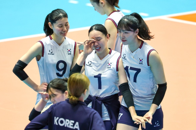 "태국에도 0-3" 한국 여자배구 2회 연속 AG 노메달, 무엇이 문제였나