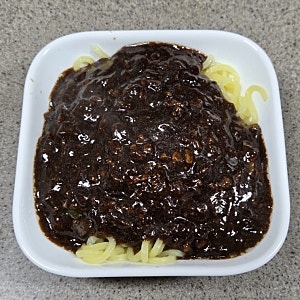 마켓컬리 추천템 집에서 손쉽게 고기가득 이연복 목란 호박 유니짜장면 밀키트