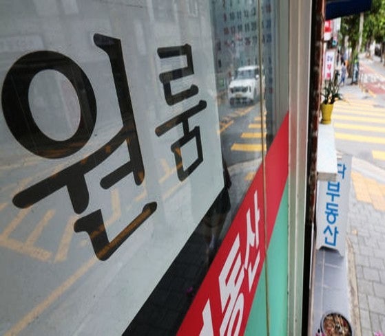 매달 나가는 '원룸 월세 62만 원 VS 기숙사비 26만 원'... 당신의 선택은?