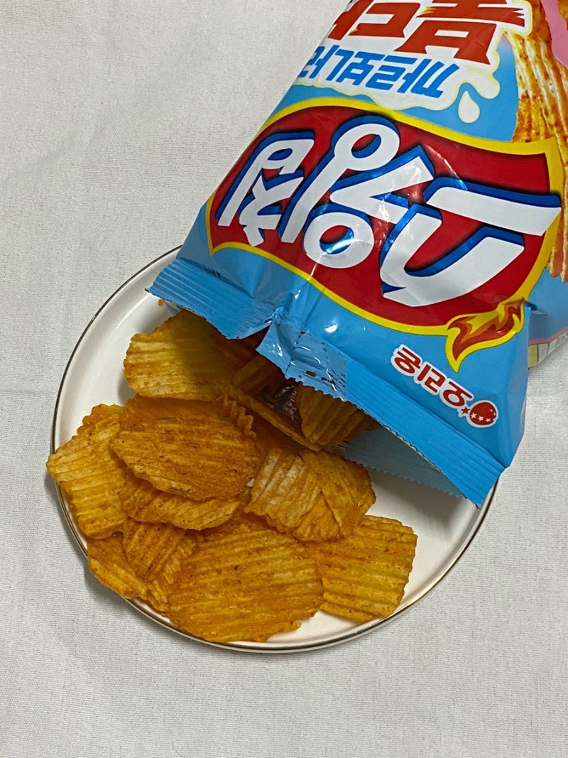편의점 신상 과자 스윙칩 까르보불닭맛 솔직후기