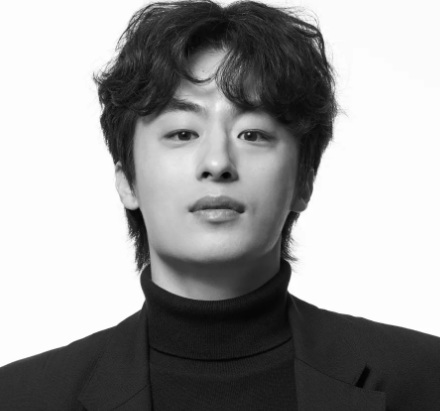 “올해만 몇 작품째야?” 구교환 프로필 나이 키 여자친구 이옥섭 결혼 학력 군대 영화 드라....