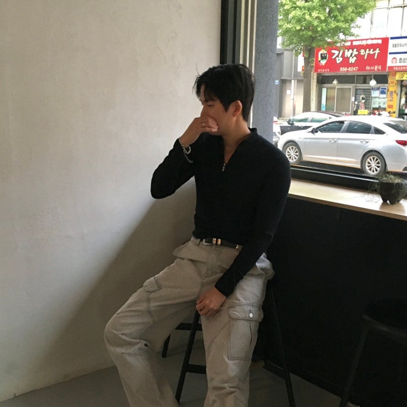 최산 머슬핏으로 유명해진 어깨 넓어보이는 나그랑 골지 롱슬리브