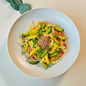 애호박 간장비빔국수 레시피 고소하고 달큰한 애호박간장국수 만들기