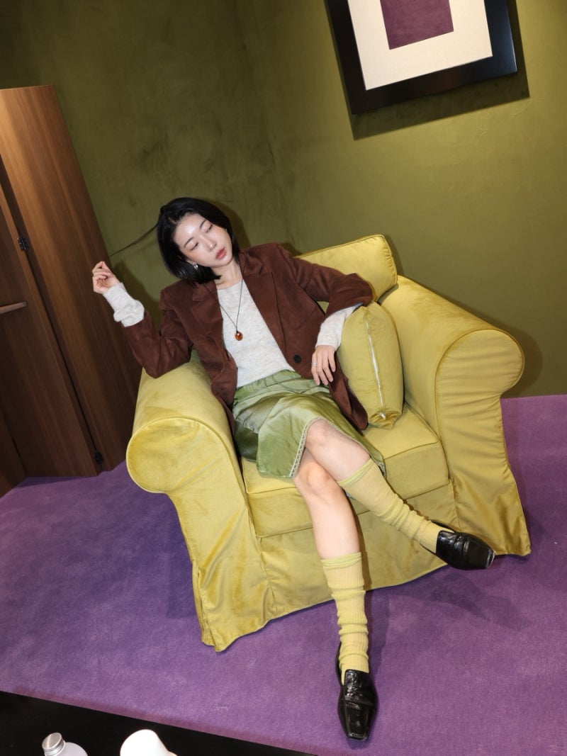 온앤온 한남동 9월 10월 팝업 브라운 여성 스웨이드 자켓 코디 즐김