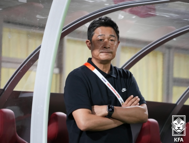 이영표가 중계 중 "이게 뭡니까" 허탈 웃음 터뜨린 한국 축구, 2-0 승리 뒤에 숨은 충격 진실