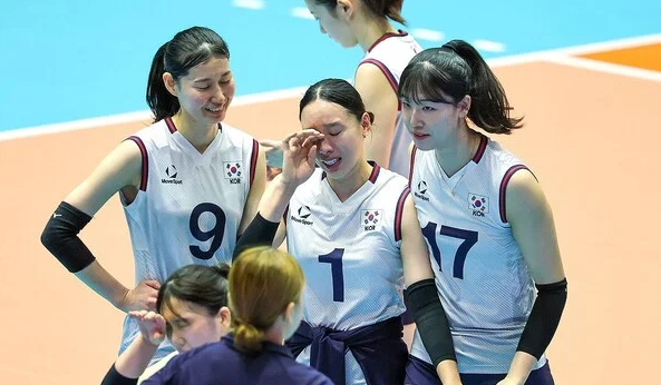 “연봉 8억인데 아시아 동네북” 한국 여자배구, 이게 지금 현실이다