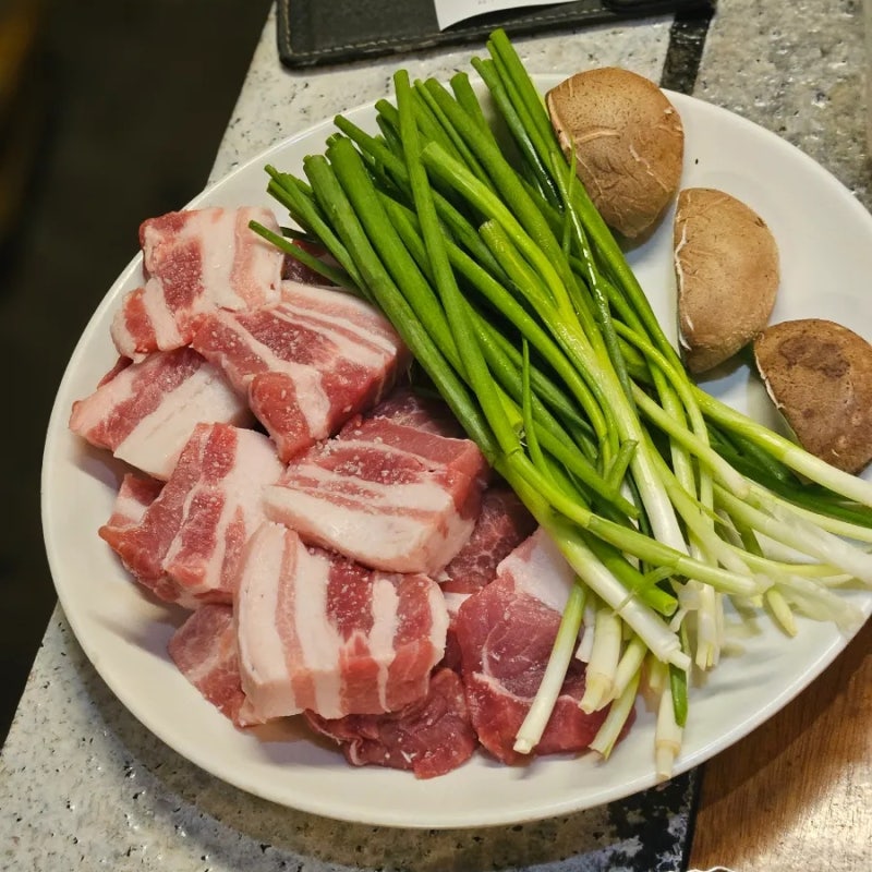 을지로 고기 맛집 | 산청숯불가든 을지로 1호점 주말 웨이팅 꿀팁, 소금구이, 메뉴 상세 후기