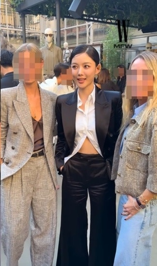"김유정, 기업 총수 변신 화제" 밀라노 행사 참석 현황