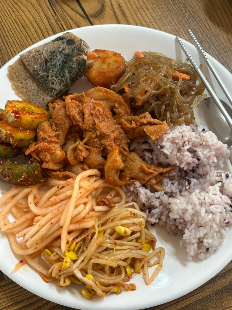 청주 한식뷔페, 5000원으로 징짜 맛있는 한끼 용암동 행복한밥상