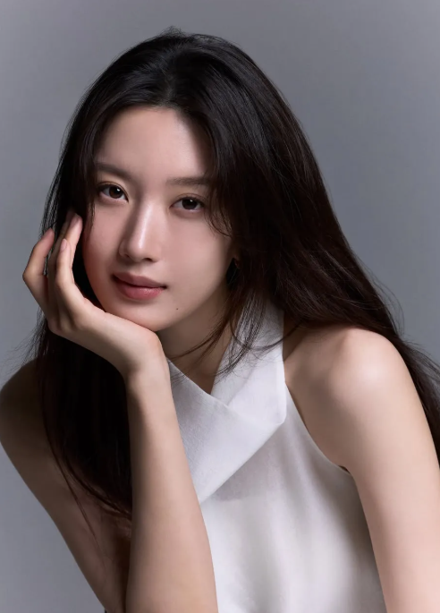 Moon Ga-young's Profile: Age, Blood Type, MBTI, Height, Education, 'True Beauty', 'That Guy is the Black Flame Dragon', 'Seocho-dong', 'If We Were', and Recent Updates