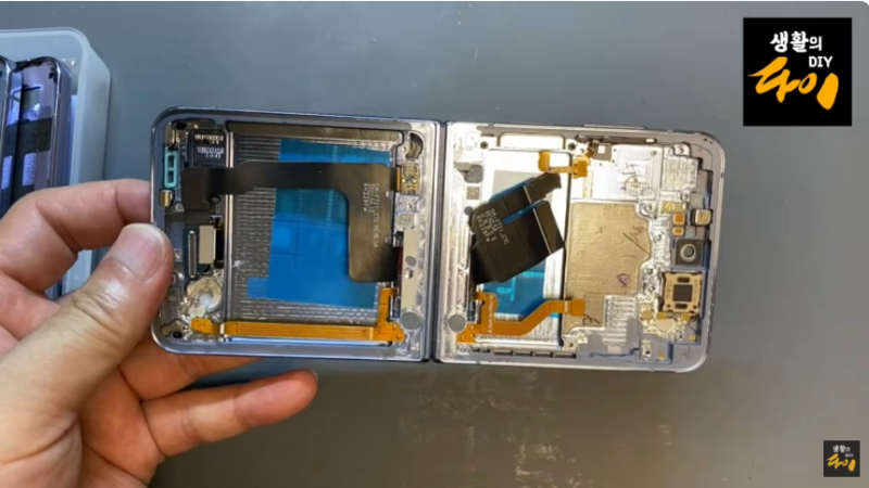 "알리에서 산 13만 원대 Z플립4 접히는 OLED 액정?!" 자가 교체 성공기와 외부 화면 먹통 해결 비....