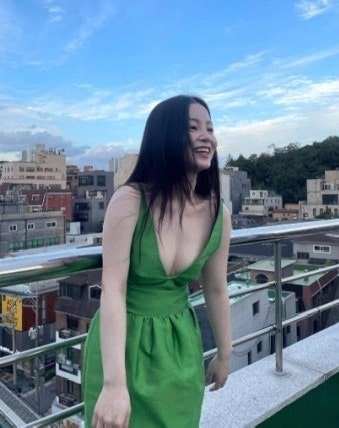 이하이, 도끼 만나고 달라졌나? K팝스타 소녀에서 타투·공개연애·결혼설까지