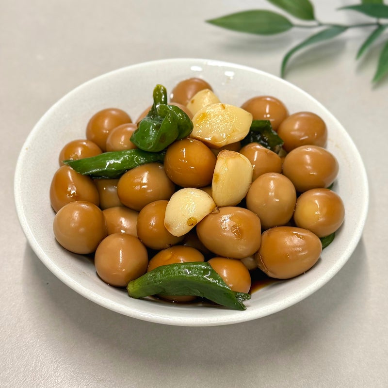 "깔끔 짭짤" 메추리알장조림 레시피, 꽈리고추 통마늘 팁