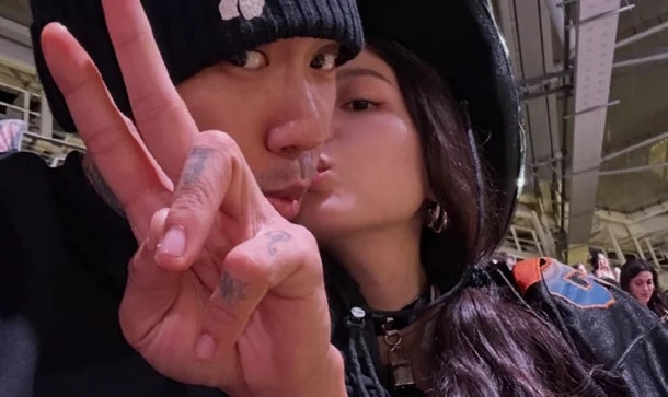 도끼, 이하이 생일 기념 럽스타 폭발…뽀뽀 쪽 눈길 끄는 이유는?