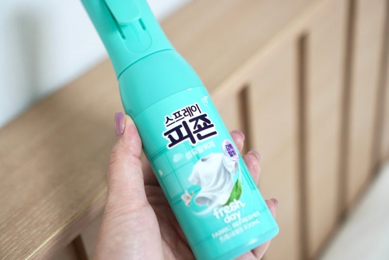 실내에 사용하기 좋은 피죤 스프레이피죤 실내건조 섬유탈취제