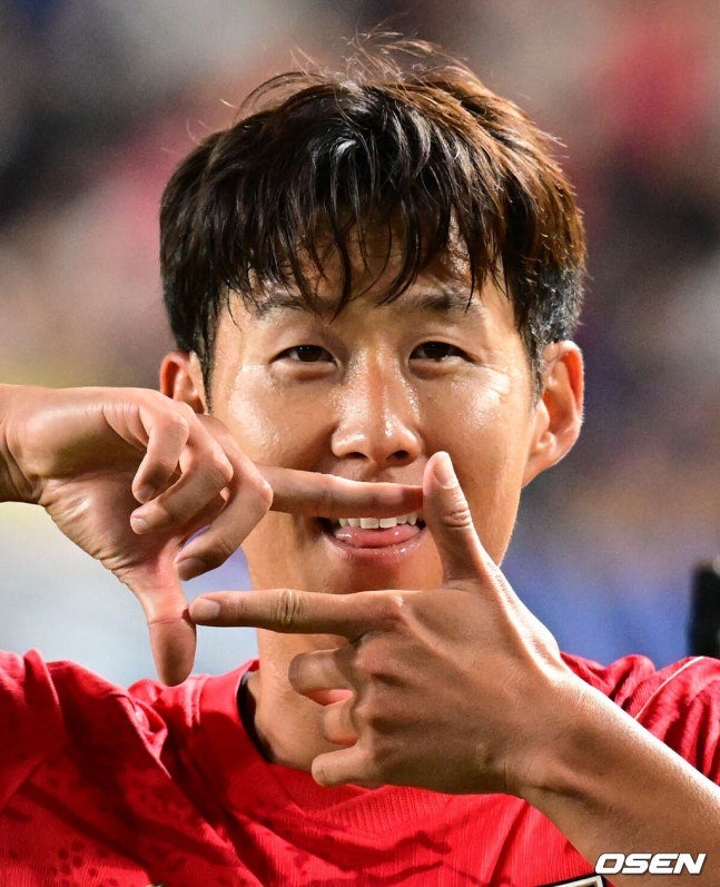 한국 축구 3-0 대승, 모레노 감독 데뷔전부터 손흥민 57호골까지