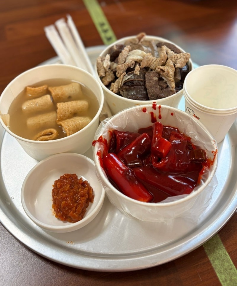 Busan Tteokbokki Hotspot: Haeundae Red Tteokbokki with a 5-Year-Old