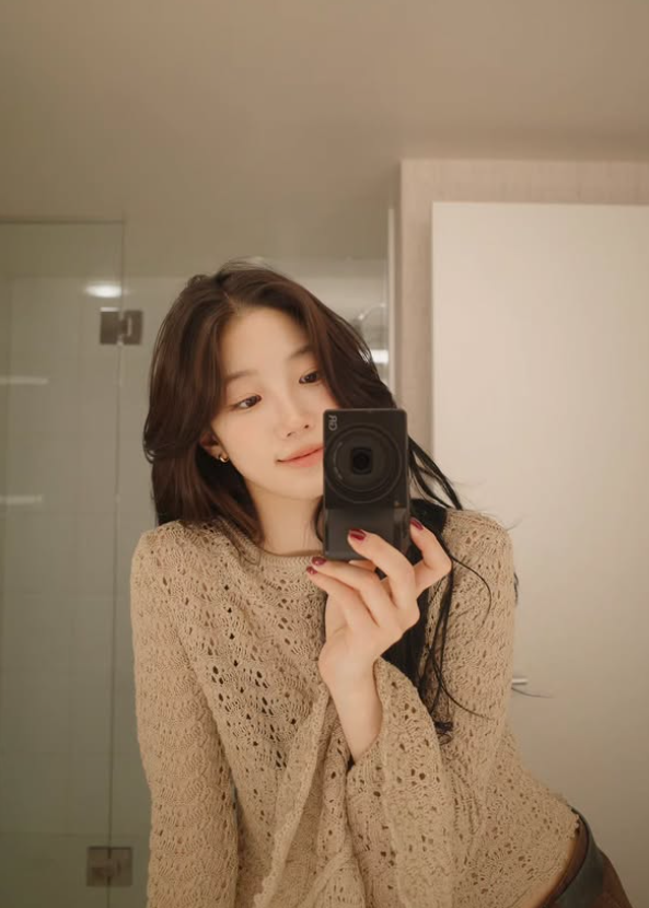 수지 닮았다는 말만 들었는데.. 카즈하 사복이 이렇게 예뻤나?