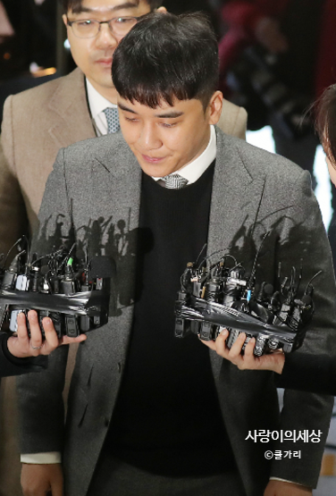 승리 특수폭행 피소 CCTV 공개…“소주병 든 건 맞지만 폭행·감금 없었다” 정면 반박