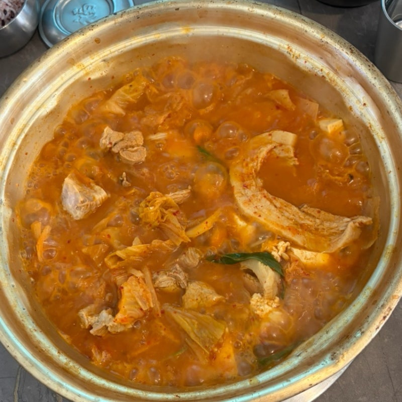 동탄 센트럴파크 맛집 한식 회식 양푼이김치찌개&삼겹살 소주 1,900원