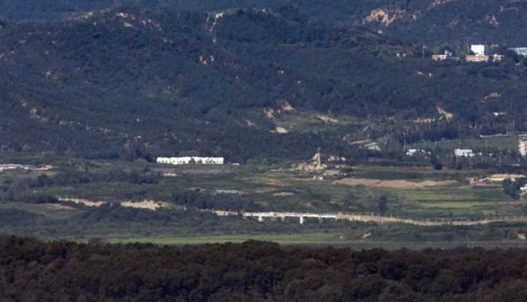 한동훈, 국방부 앞 1인 시위. 북한…DMZ (목함)지뢰 폭발 사고 조사 촉구 ※이재명, 대통령 자....