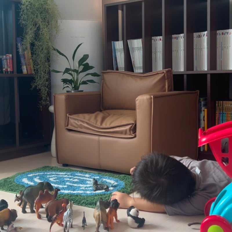 25만원대 쥬다르 키즈소파와 비슷한 디자인, 10만원대에 찾은 홈앤힐 코노 | 거실서재화 아기....