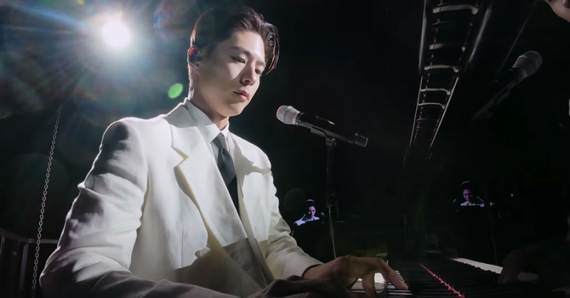 박보검 등장에 객석 함성…이승철 40주년 무대 직접 피아노 친 곡