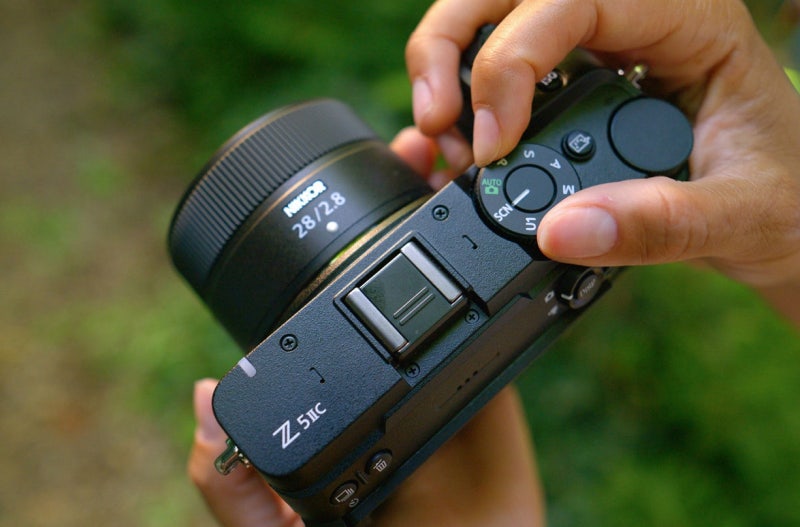 니콘 Z5IIC 공개, 24.5MP 뷰파인더 없는 풀프레임?