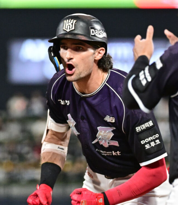 [KBO] "김도영 AG 간 사이 5홈런 폭발!" 힐리어드 추격에 KBO 홈런왕 향방은?