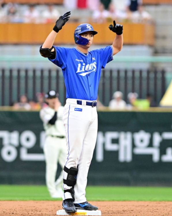 삼성, 후라도 호투와 구자욱 3안타 앞세워 2연승