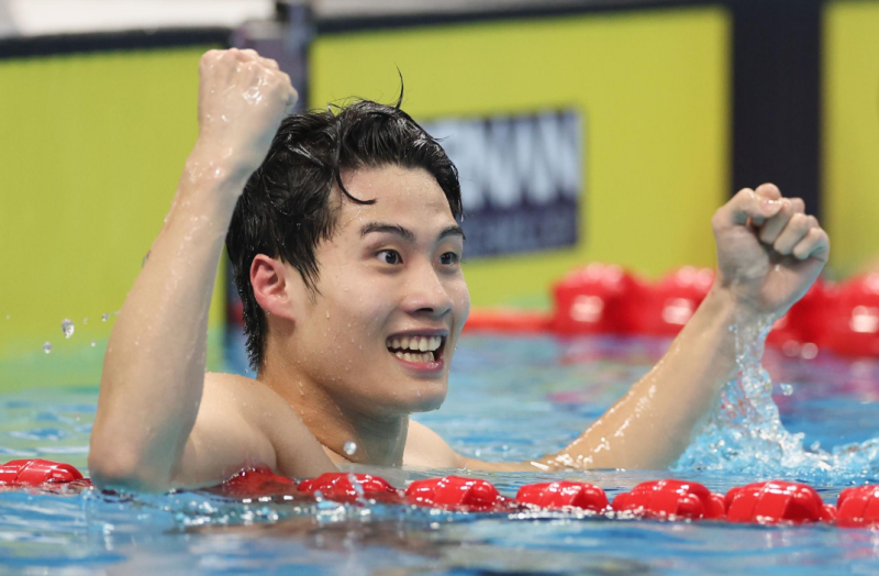 황선우 수영선수 프로필 나이 키 소속 200m 한국기록 세계선수권 금메달 2026 아시안게임 은메....