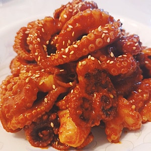 철판쭈꾸미 맛을 좌우하는 쭈꾸미 선택법｜업소용 냉동 쭈꾸미 도매