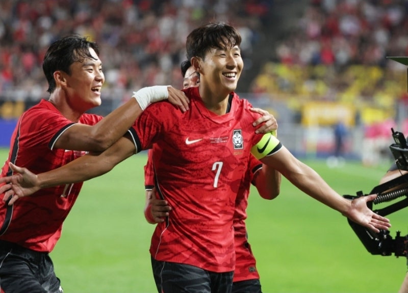 ⚽ 한국 에콰도르 3-0 완승! 손흥민·오현규·이동경 폭발, 모레노호 첫 경기부터 대승
