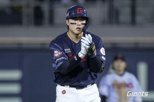 0-4가 6-4로 뒤집혔다…롯데 6연승 만든 손성빈 한 방