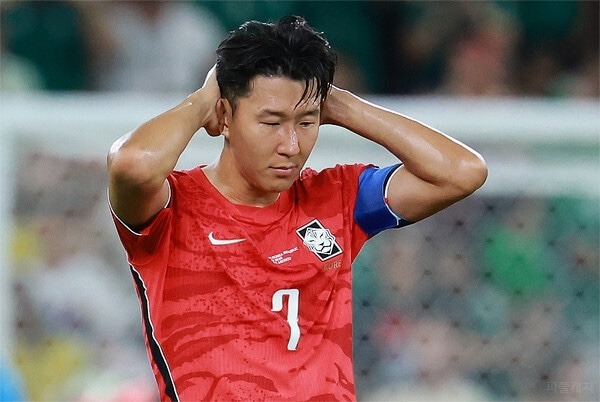 "아직도 너무 고통스럽다" 손흥민, 월드컵 악몽 꺼내며 밝힌 팬심 회복 각오