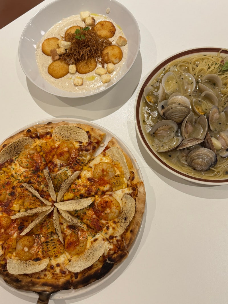 강아지와 함께하는 애견동반 레스토랑 청주 성안길 맛집 다이너
