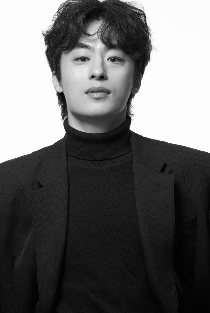 구교환 프로필 나이 키 학력 여자친구 이옥섭 결혼｜부활남 더 레드 석환 출연작