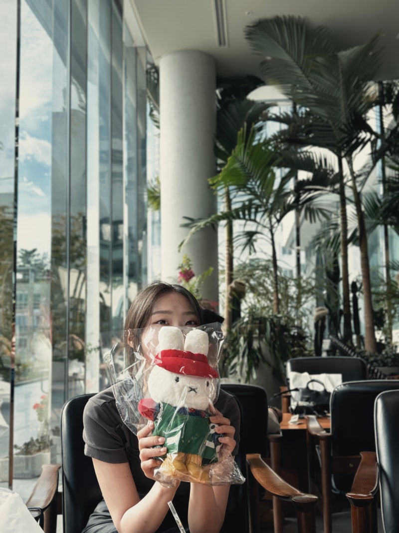 Haeundae Ocean View Cafe Ripple Town Coffee | Review of Mipo Float in Front of Blueline Park