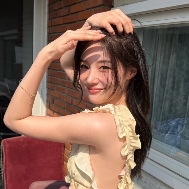 정채연 사복 왜 이렇게 예뻐? 가을 데일리룩 스타일링 화제