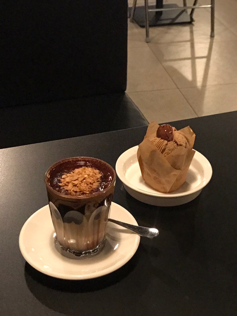 대구 동성로 카페 로하이커피 | 반월당역 디저트 맛집, 에그타르트·컵케이크까지 (feat.약전....