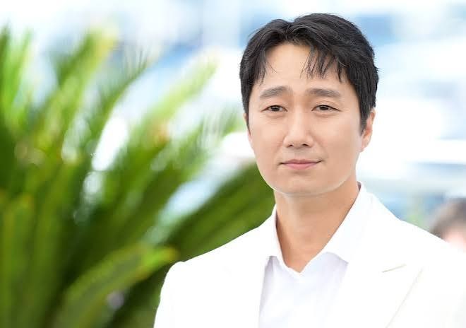 예능도 SNS도 하지 않는 배우, 신작으로 돌아온 박해일은 누구