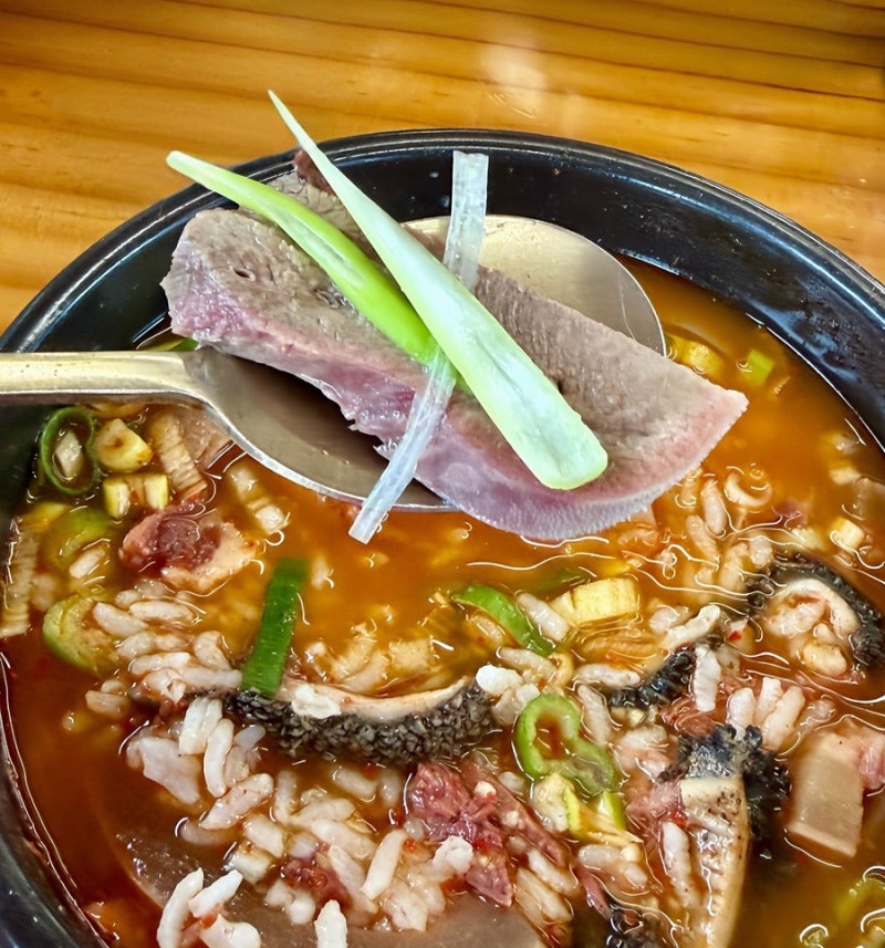 [충남 예산군 맛집] 70년 전통의 맑고 개운한 소머리국밥! 수육에 린소주 필수ㅜㅜ “한일식....