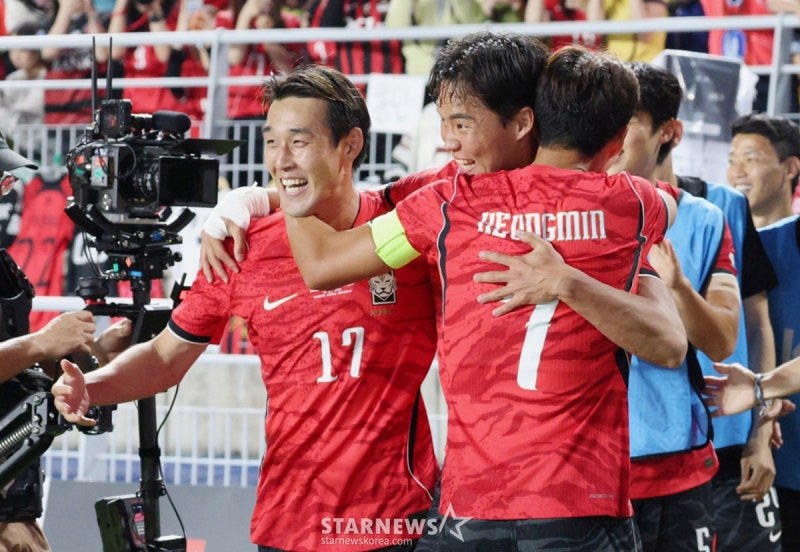 "손흥민이 웃었다"...모레노호 첫 데뷔전 3-0 대승, 36세 김승규·이동경도 빛났다
