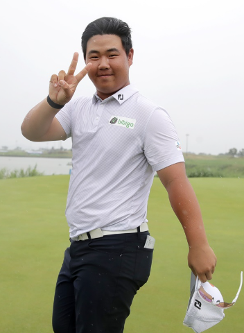 “아직 24살인데 골프로 300억원 벌었다”…김주형, 33개월 침묵 깨고 다시 터진 ‘괴물 영건....