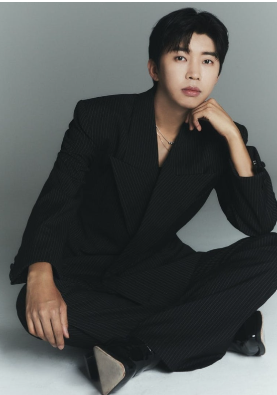 임영웅이 트롯 영웅이 될 수밖에 없었던 반전 행동? 32억 뷰 신화의 진짜 비결