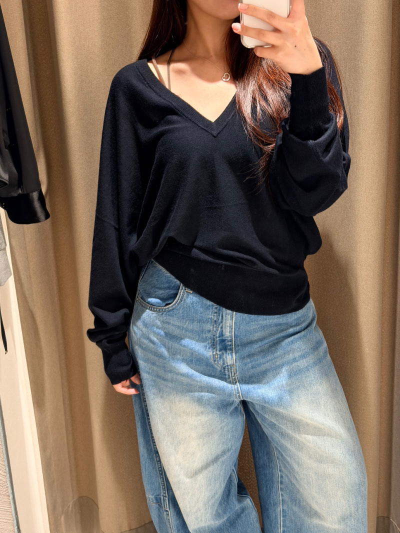 자라(ZARA)｜울 브이넥 스웨터 레이어드 코디추천, 딥브이넥 니트 착용감 후기