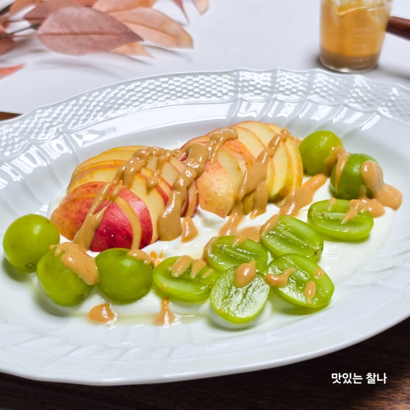 집에서 그릭요거트 만들기 매일 챙기는 사과 땅콩버터 샐러드