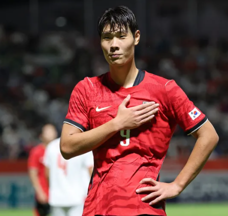 "합류하자마자 멀티골 폭발!" 베트남 4-0 파괴한 192cm 스트라이커 이영준 전격 해부